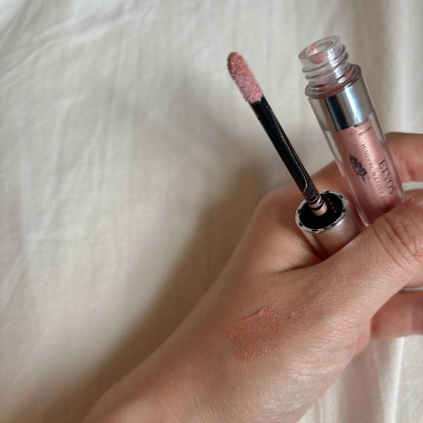 【夏のスタメン決定！】30代におすすめしたい最新ナチュラルコスメ3選 | HugMug