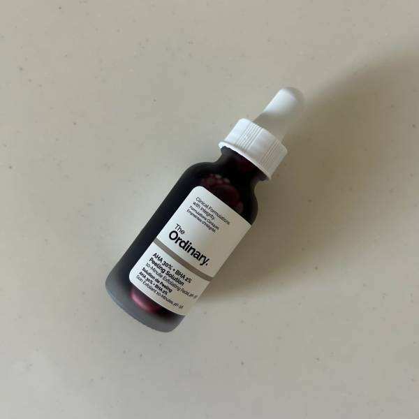 「血みどろピーリング」って知ってる！？ 高品質×プチプラで毛穴汚れやシミにアプローチ！ | HugMug