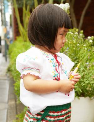 ヴィンテージでつくる姉妹コーデがめちゃかわ♡ カラフルアイテムで夏っぽく！ | HugMug