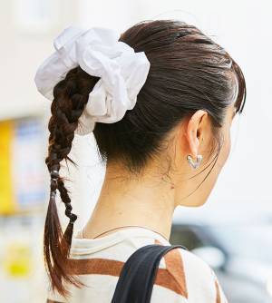 雨の日でもおしゃれに！ 長靴コーデの底上げテク必見♪ | HugMug