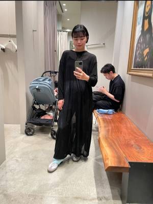 履き心地抜群 &amp; 細見え！4色買いした程使える【6 ロク】のイージーサテンパンツ | HugMug