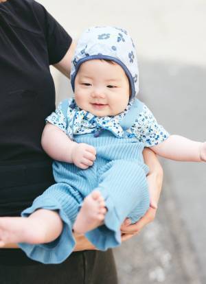 おしゃれ親子の失敗しないワントーンコーデ！ブラック×ブルーで対照的に  | HugMug