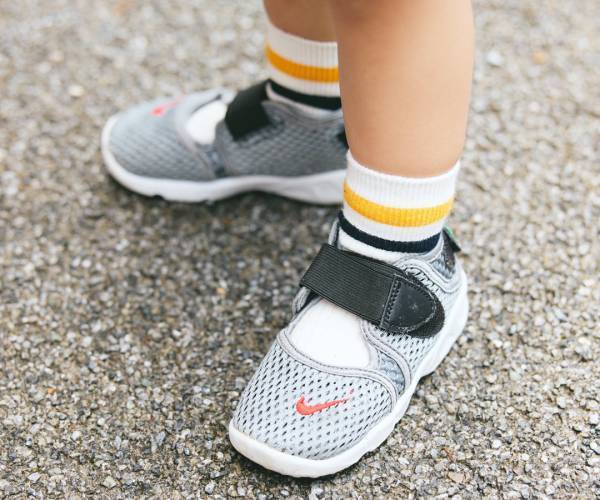 古着MIXでおしゃれ度爆上げ！ 黄色のTシャツで親子リンク♪ | HugMug