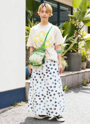 全身『ZARA』でつくる兄弟コーデがおしゃれすぎ！親子でポップな夏コーデに | HugMug