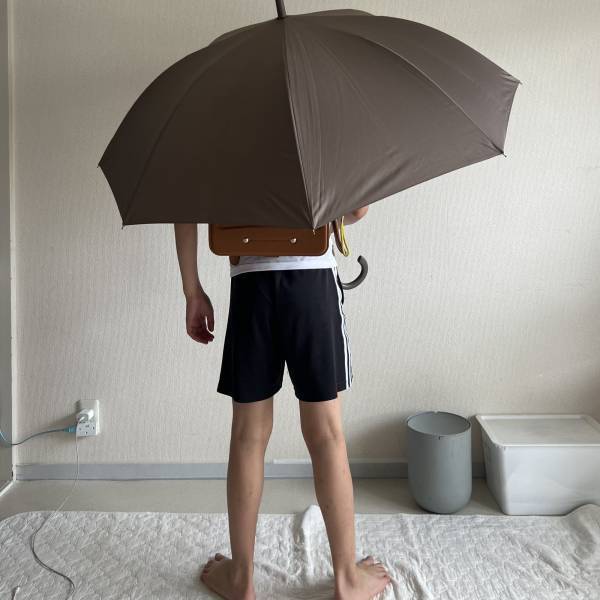 【StandardProducts】小学生におすすめ！アースカラーが可愛い千円のワンタッチ長傘 | HugMug