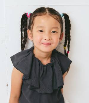 【韓国子ども服】でつくる女の子コーデがめちゃかわ♡ 親子でスポーツMIXコーデに！ | HugMug