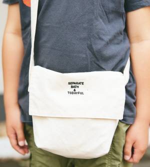 古着MIXのカジュアルコーデ。グリーン×ホワイトで統一感アップ！ | HugMug