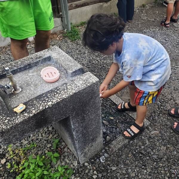 川遊びやふれあい牧場、BBQと一日中遊べる！子連れにおすすめの『夕やけ小やけふれあいの里』 | HugMug