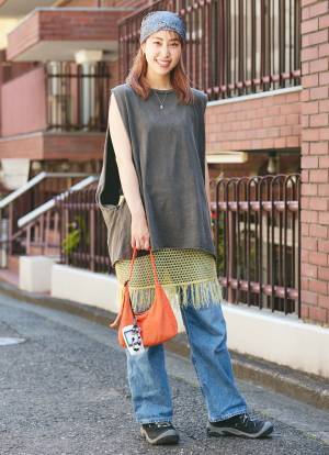 【ユニクロ】のデニムが使える♡ ポップなカラーでつくる夏の親子コーデ！ | HugMug