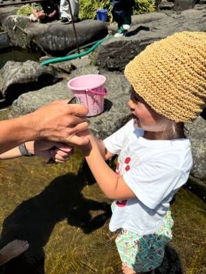 つかみ取りして釣って食べる！！岐阜県「あくだ渓流苑」がめちゃくちゃ楽しい！ | HugMug