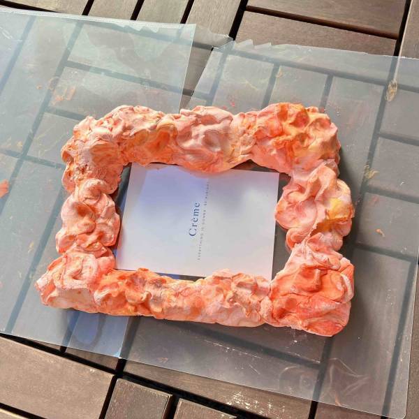 欲しいものは自分で作れる！【100均】アイテムでかみねんどフォトフレーム&amp;ペンスタンドDIY | HugMug