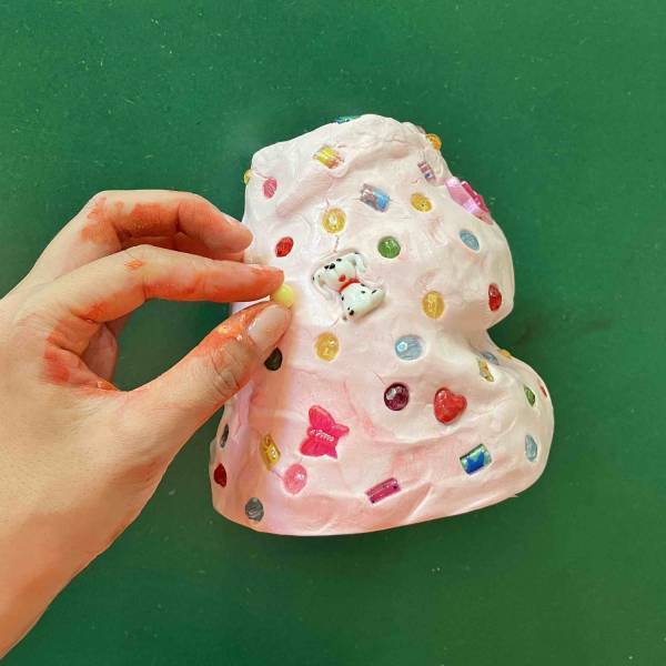 欲しいものは自分で作れる！【100均】アイテムでかみねんどフォトフレーム&amp;ペンスタンドDIY | HugMug