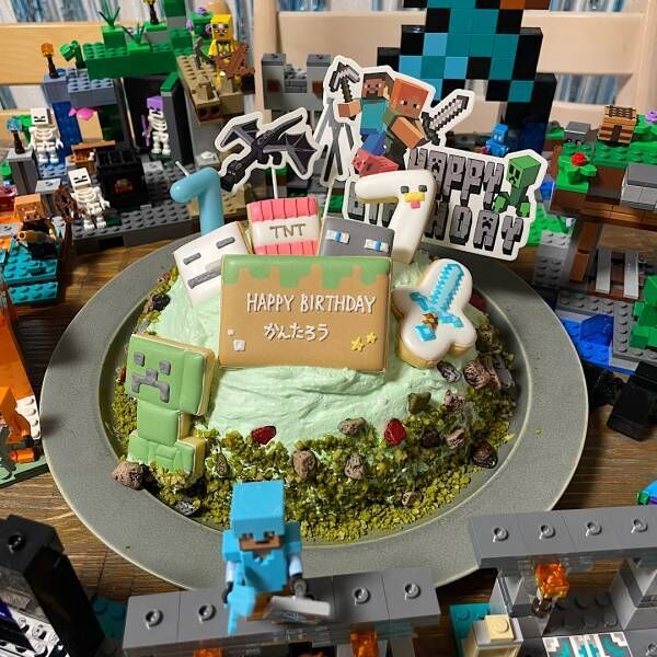 超簡単！イチゴスペシャルでつくる！手づくりマイクラ誕生日ケーキのつくり方 | HugMug