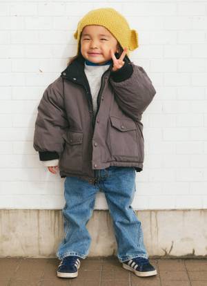 古着MIXがやっぱり可愛い♡おしゃれファミリーに冬のカラフルコーデ | HugMug