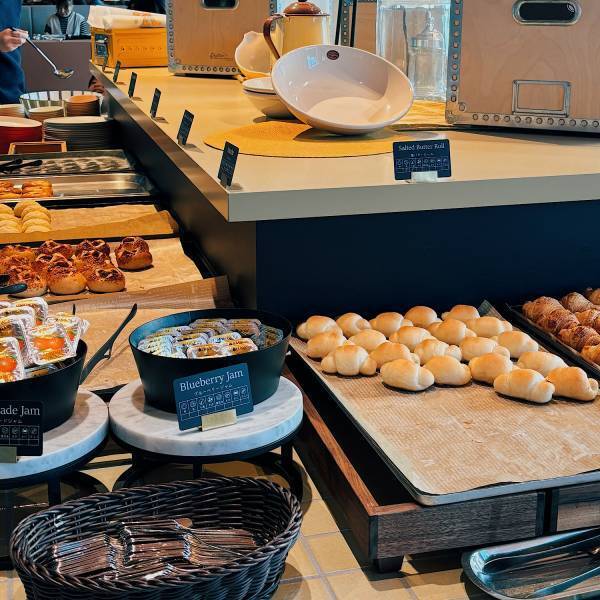 泊まりディズニーなら新オープン『星野リゾート 1955 東京ベイ』がコスパ最強でおすすめ！ | HugMug