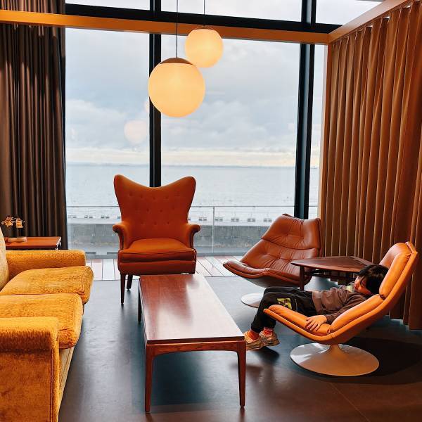 泊まりディズニーなら新オープン『星野リゾート 1955 東京ベイ』がコスパ最強でおすすめ！ | HugMug