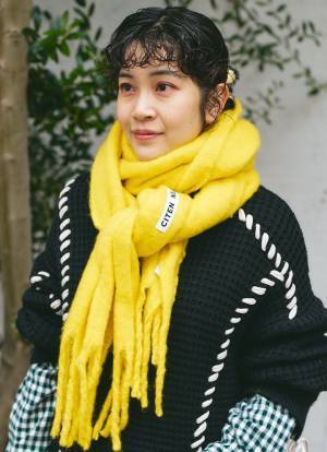 それママのハンドメイドなの！？イエロー×パープルが鮮やかな親子コーデ | HugMug