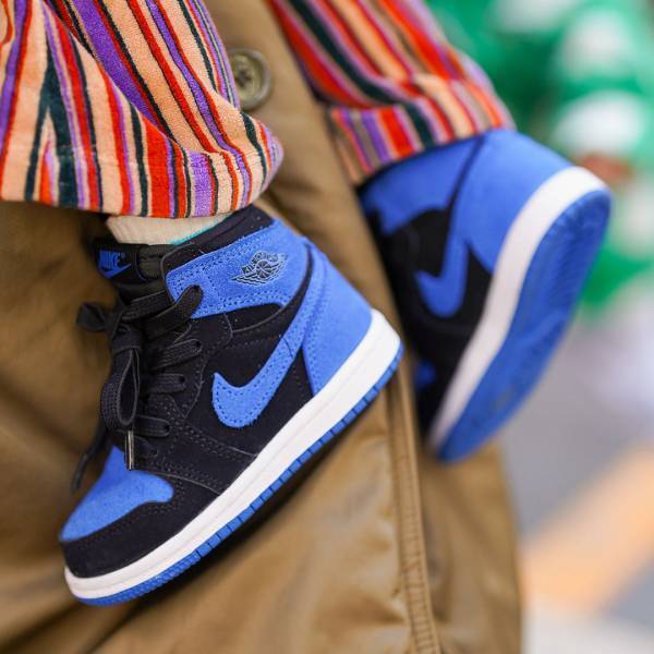 【ZARA】オレンジアウターがめちゃかわ！おしゃれファミリーの休日コーデ | HugMug