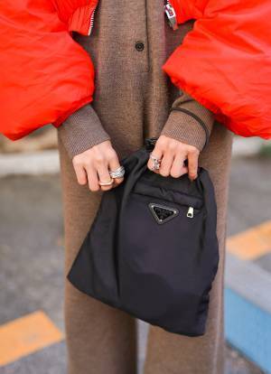 【ZARA】オレンジアウターがめちゃかわ！おしゃれファミリーの休日コーデ | HugMug