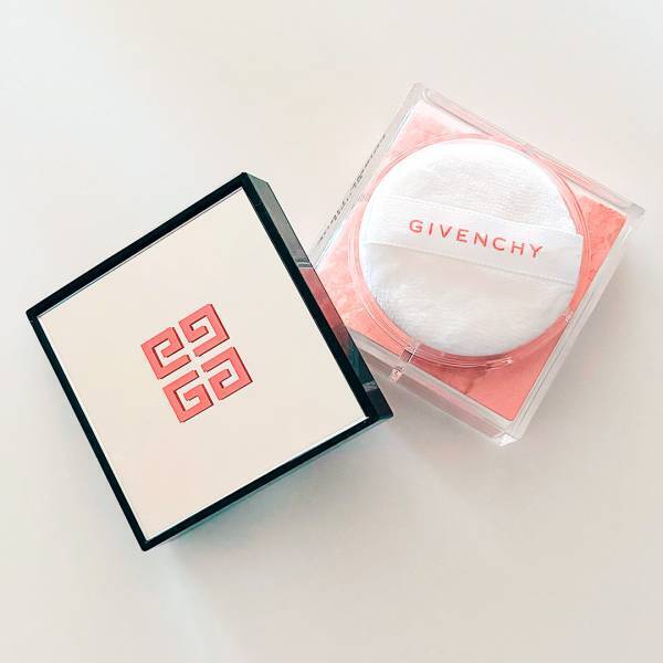 “メイクは最小限”の日。おしゃれママが手放せない「1アイテムでいい感じ」コスメ | HugMug