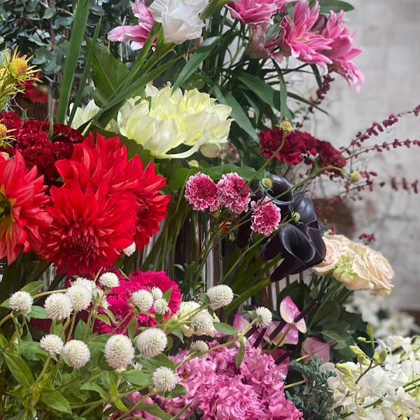 【鵜の木】花屋「hitoe.」がおしゃれでおすすめ！クリスマスリースの販売も | HugMug