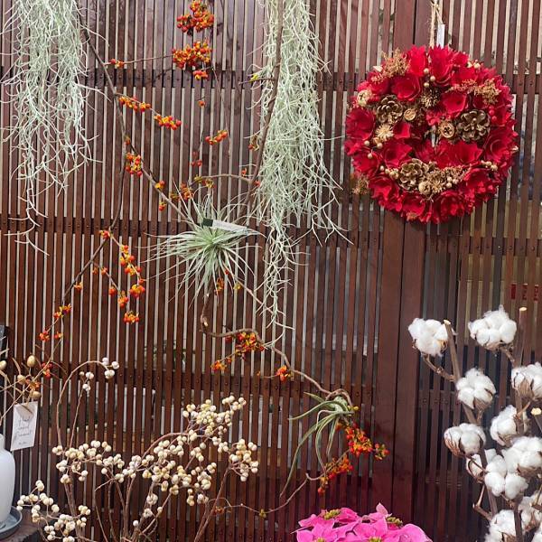 【鵜の木】花屋「hitoe.」がおしゃれでおすすめ！クリスマスリースの販売も | HugMug
