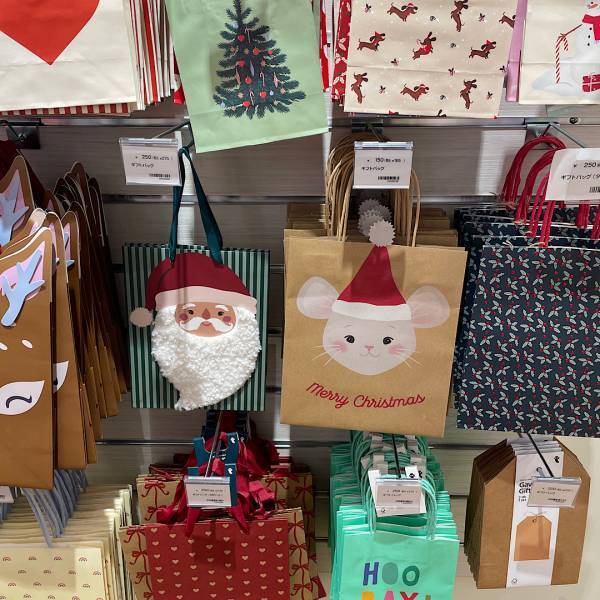 クリスマスのデコレーション&amp;ラッピングは【フライングタイガー】安くて可愛い購入品紹介 | HugMug