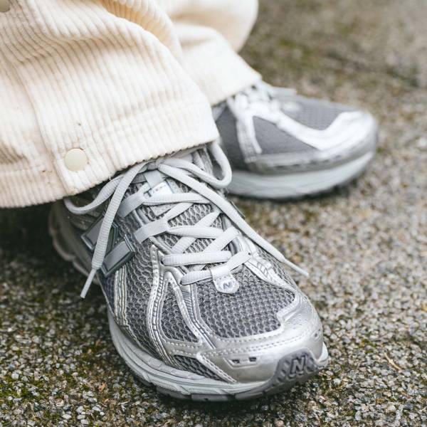 古着MIXコーデがおしゃれすぎ！ビタミンカラーでハッピーな家族コーデ | HugMug