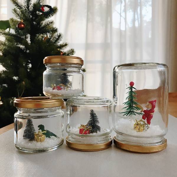 【超簡単】おうちで子どもと手作り！水なしスノードーム | HugMug