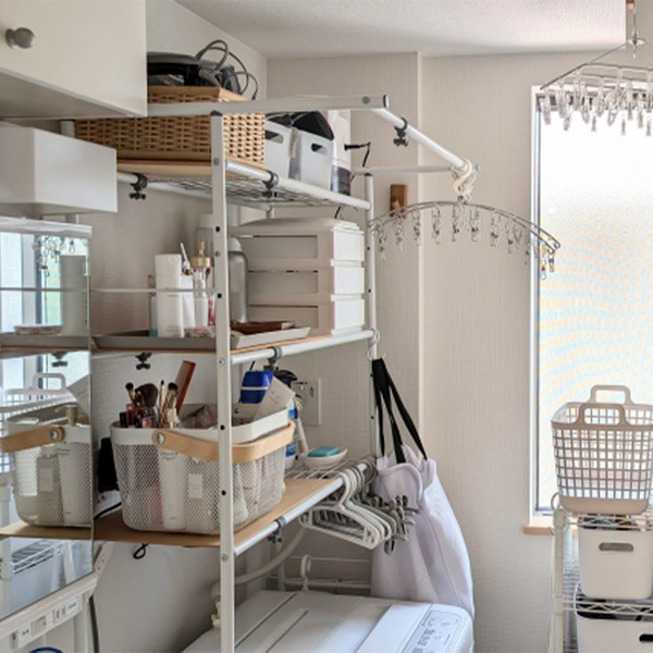 【賃貸OK！】コスパ最強で簡単にできる洗濯機上の収納スペースDIYテクニック | HugMug