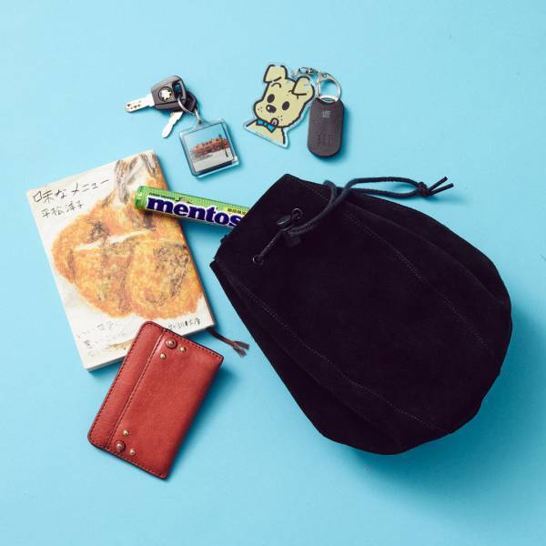 【編集部ママのバッグの中身5選】おしゃれな子育てアイテムに熟知！ | HugMug