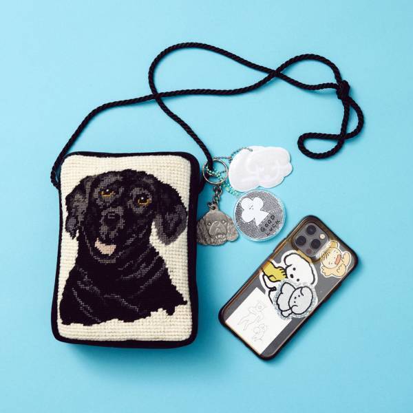 【編集部ママのバッグの中身5選】おしゃれな子育てアイテムに熟知！ | HugMug