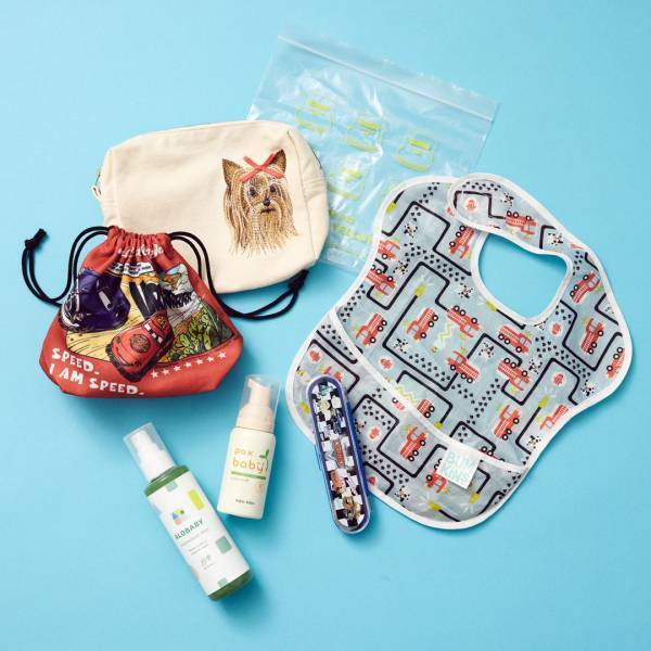 【編集部ママのバッグの中身5選】おしゃれな子育てアイテムに熟知！ | HugMug