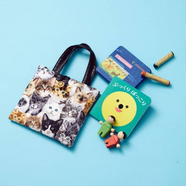 【編集部ママのバッグの中身5選】おしゃれな子育てアイテムに熟知！ | HugMug