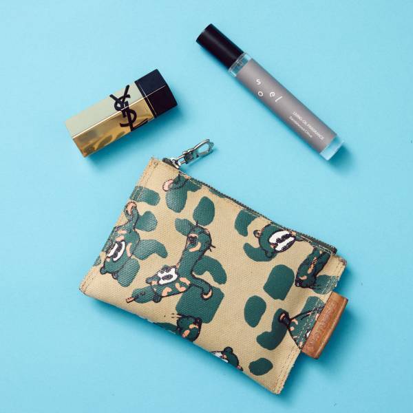 【編集部ママのバッグの中身5選】おしゃれな子育てアイテムに熟知！ | HugMug