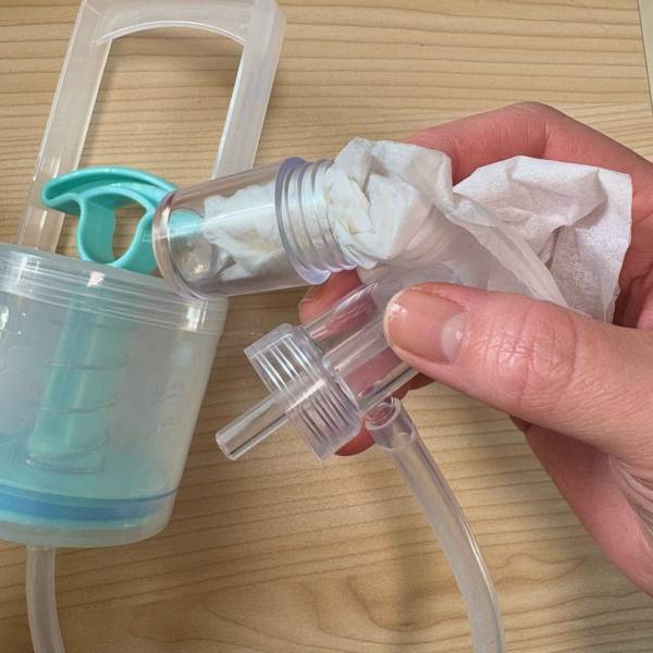 高評価レビュー続出！赤ちゃんから大人まで使えるパワフルで痛くない鼻水吸引器が超おすすめ！ | HugMug