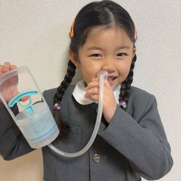 高評価レビュー続出！赤ちゃんから大人まで使えるパワフルで痛くない鼻水吸引器が超おすすめ！ | HugMug