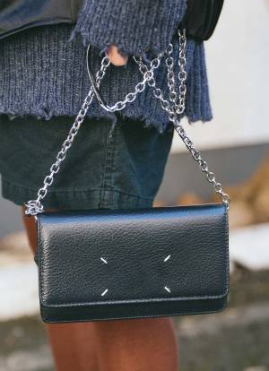 ほぼ『ZARA』でつくるキッズコーデに注目！ブラックをシェアした家族リンクコーデ | HugMug