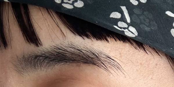 おしゃれな人の最新アイブロウ事情。メイク感なく「自然な毛流れ」をつくる名品まとめ | HugMug