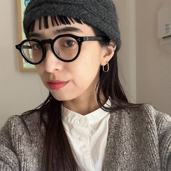 おしゃれな人の最新アイブロウ事情。メイク感なく「自然な毛流れ」をつくる名品まとめ | HugMug