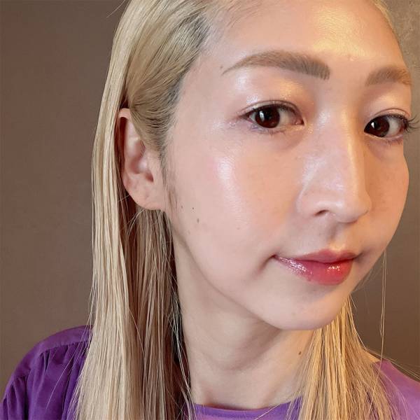 トレンド「薄眉・ブリーチ眉」おしゃれな大人の取り入れ方。いい感じのミュート眉になる優秀コスメ集 | HugMug