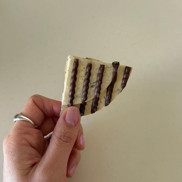 売切れ続出！？青森名物「チョコQ助」がおいしすぎた！ | HugMug