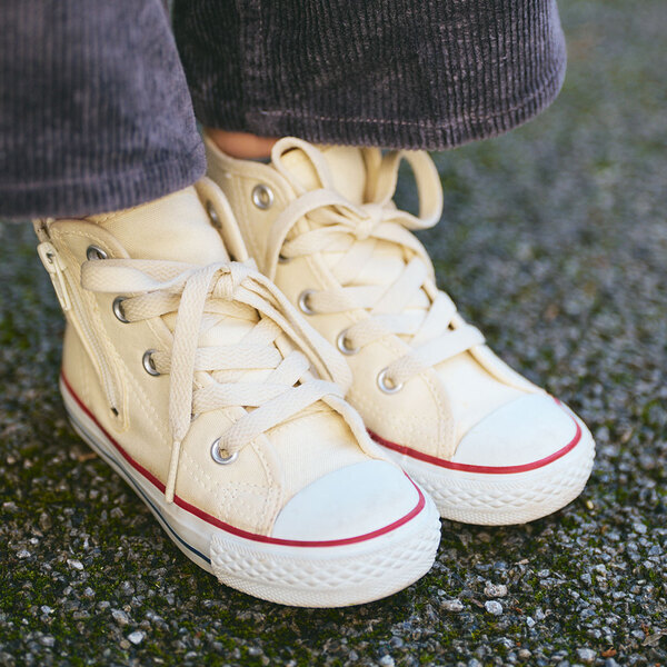 プチプラがこんなにおしゃれに！？ 街にも公園にも行ける家族コーデ | HugMug