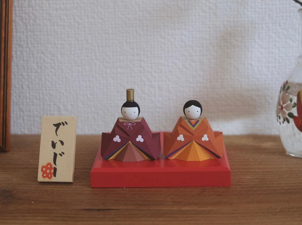 センスのいい人が選んだ【おひなさま13選】コンパクトでおしゃれなデザインが人気！ | HugMug