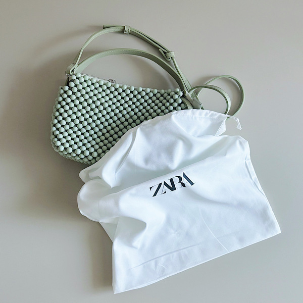 【ZARAセール品】このクオリティで1,490円！？春大活躍のパステルカラービーズバッグ | HugMug