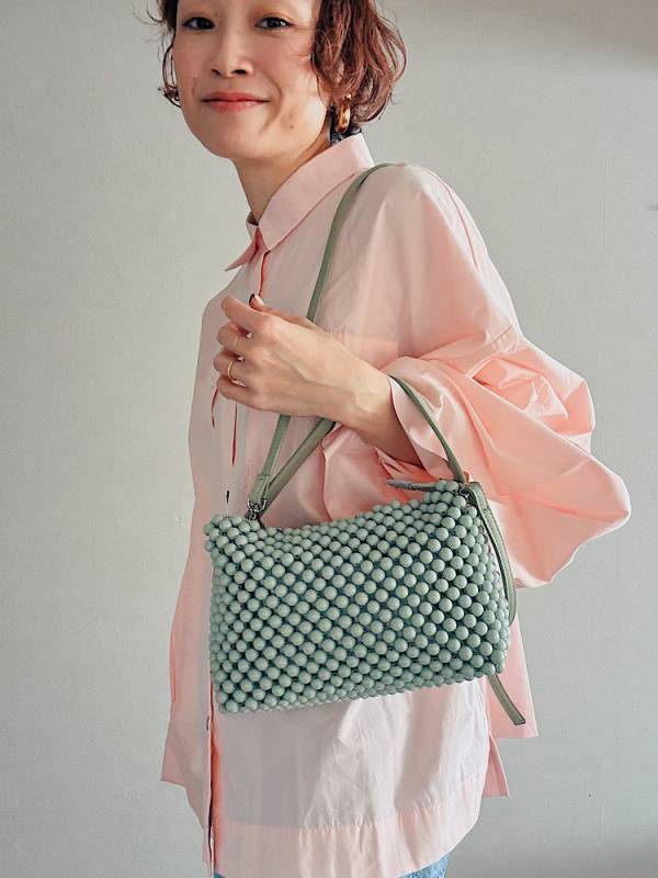 【ZARAセール品】このクオリティで1,490円！？春大活躍のパステルカラービーズバッグ | HugMug