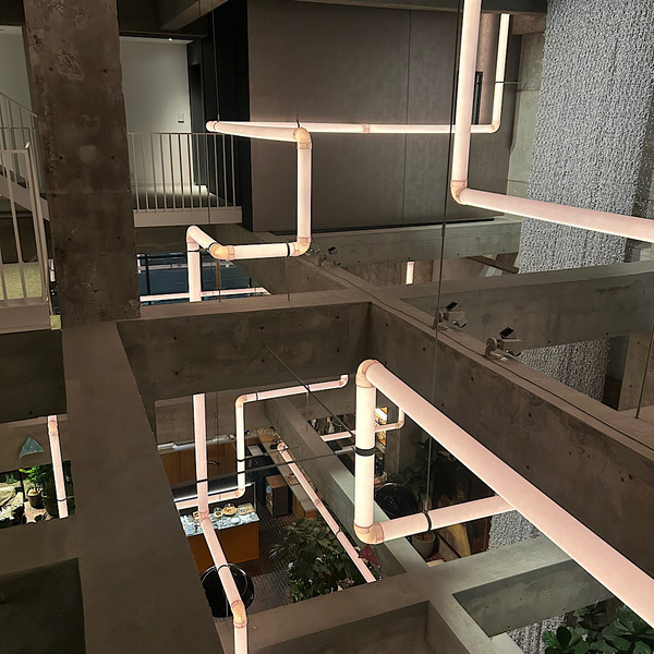 まるで美術館！前橋【白井屋ホテル】宿泊レポ！子連れにおすすめ遊園地＆古着屋もご紹介 | HugMug