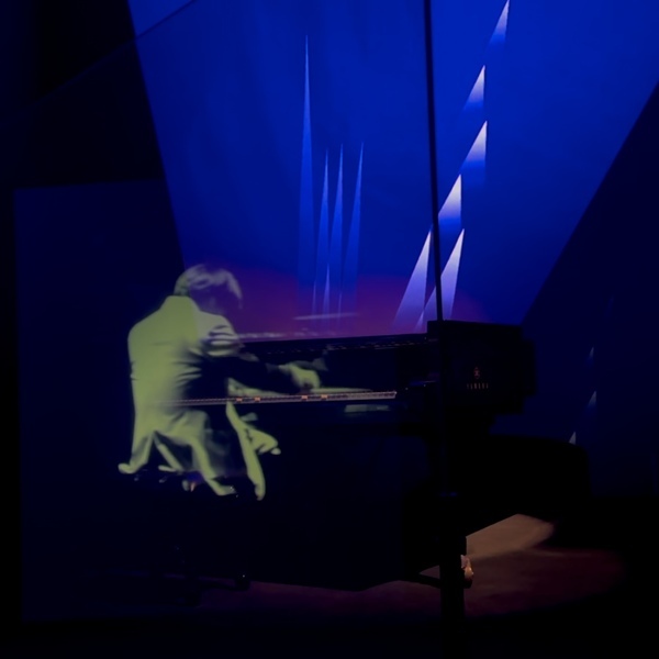 【小学生以下無料】東京都現代美術館の「坂本龍一展」を親子で楽しむ方法 | HugMug