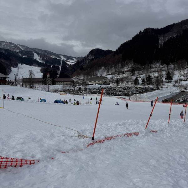 西日本最大級！「めいほうスキー場」のキッズゲレンデは一日遊べてコスパ最強！ | HugMug