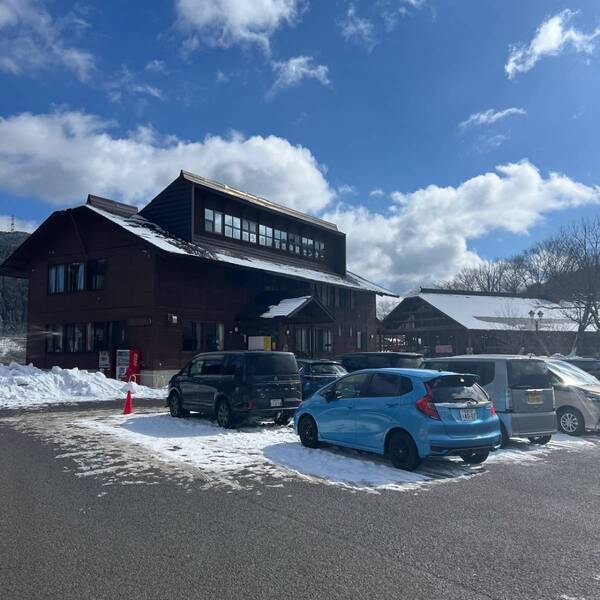 西日本最大級！「めいほうスキー場」のキッズゲレンデは一日遊べてコスパ最強！ | HugMug